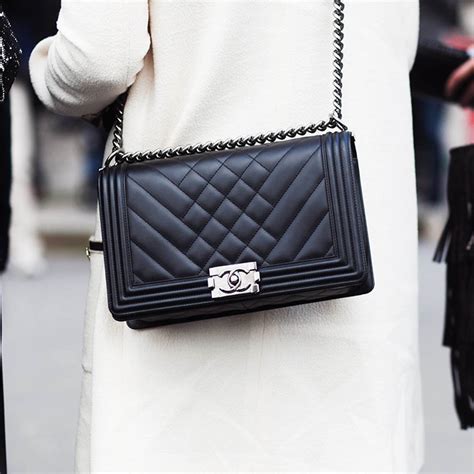 sac chanel boy occasion|chanel bag history.